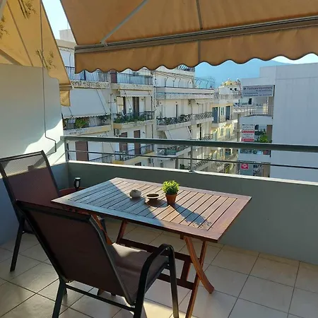 Cozy In City Center * Kalamata