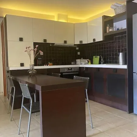 Apartment Cozy In City Center Kalamata