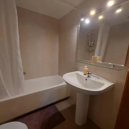 Cozy In City Center Lejlighed *