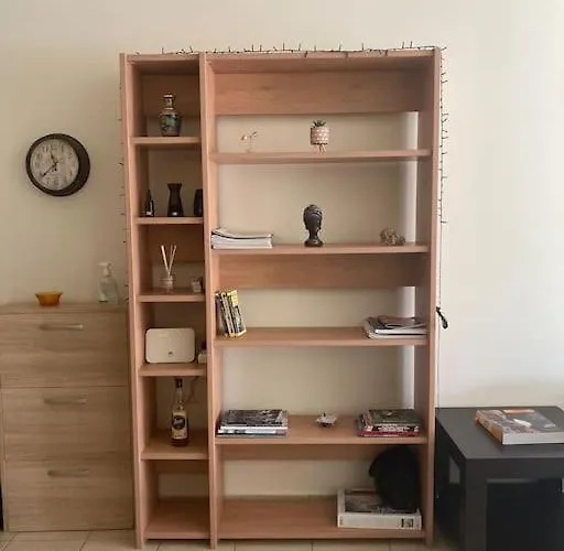 Cozy In City Center Apartment Kalamata