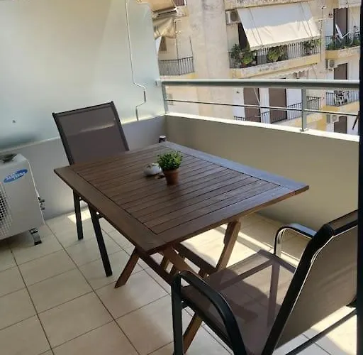 Apartment Cozy In City Center Kalamata